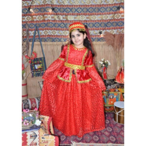 Qırmızı krujeva qız milli geyimi